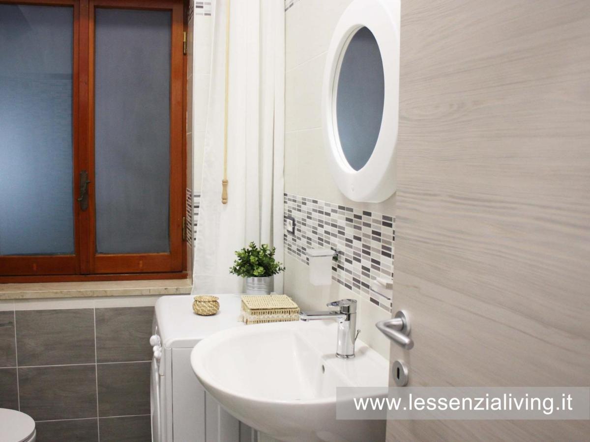 L'Essenzial Living Apartment Messina Exterior photo